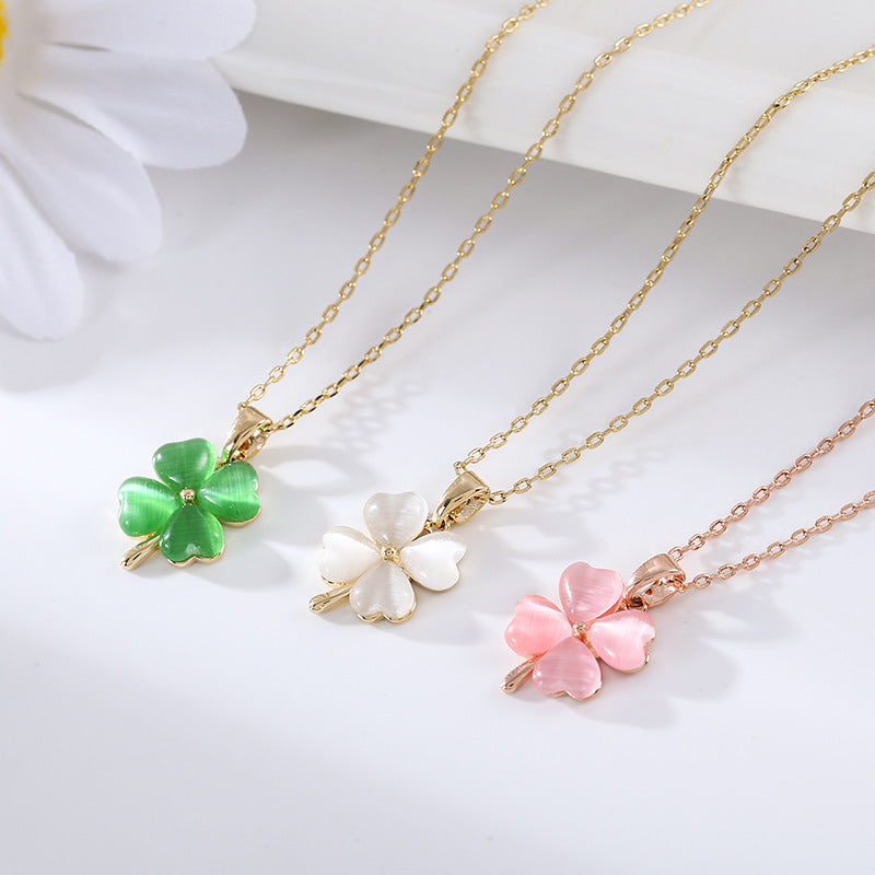 Heart-shaped Opal Lucky Four-leaf Clover Necklace