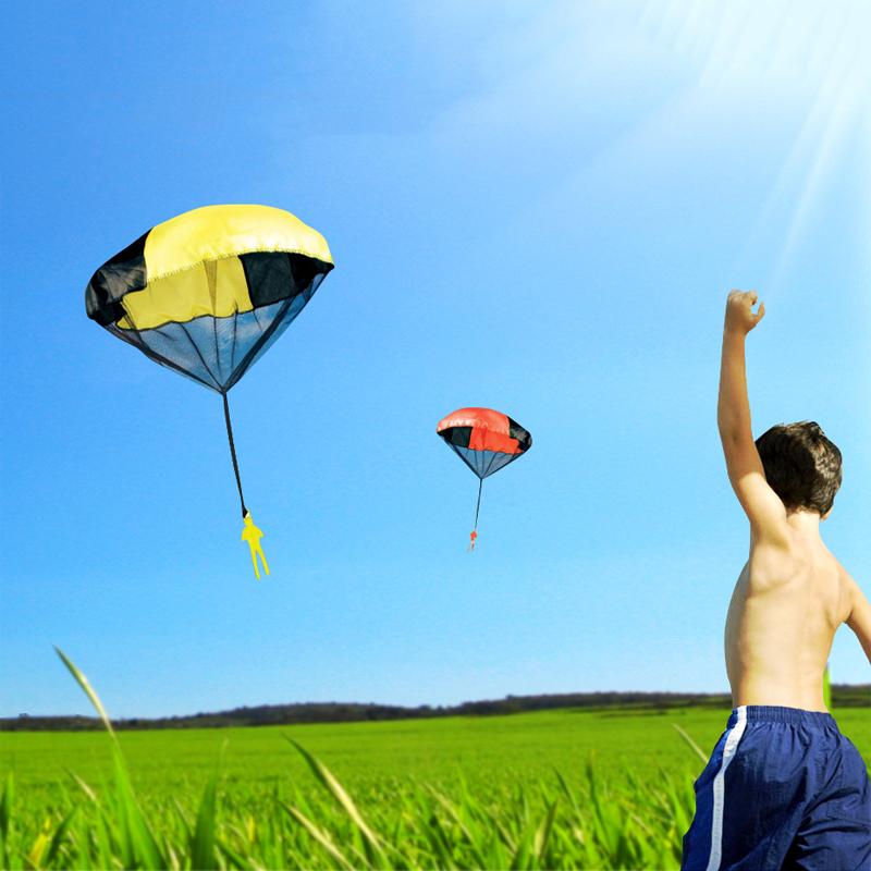 Kids Hand Throwing Parachute Toy